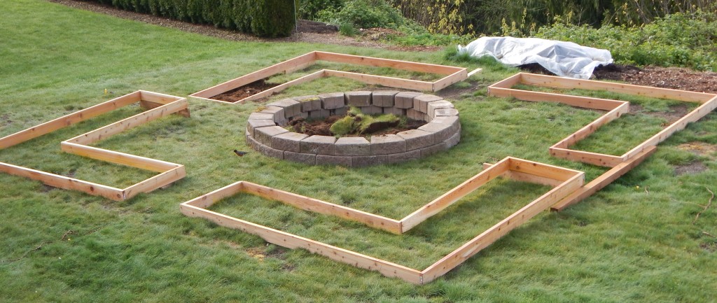 Garden 2015 - Building & Leveling the frames